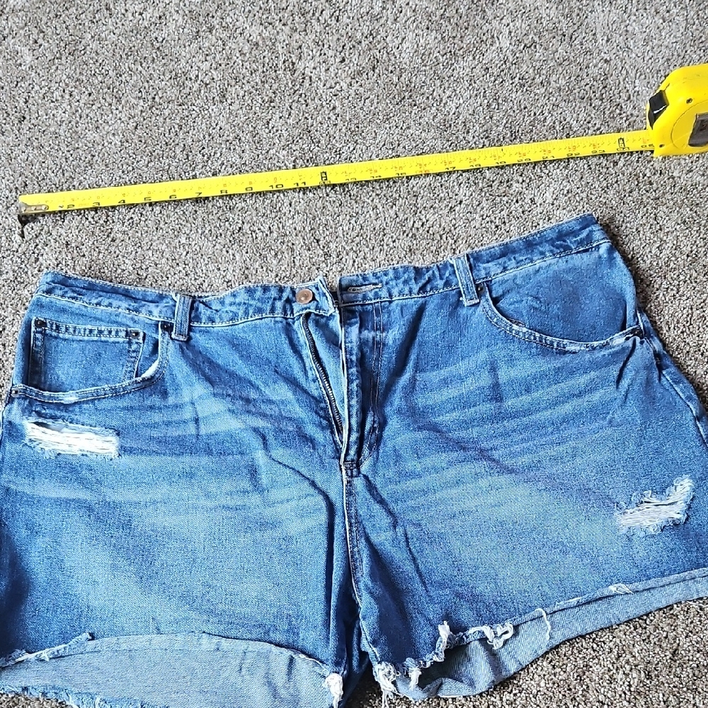 No Boundaries Blue Jean Shorts Distressed Style Size 21